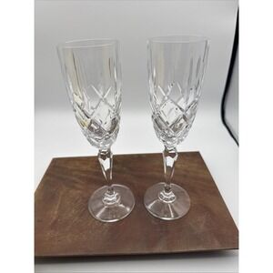 Set of 2 Elegant Vertical Cut Crystal Champagne Glasses Acid Etched M on Base